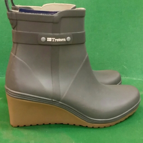 Tretorn Shoes - Tretorn Rubber Wedge Boots 7.5